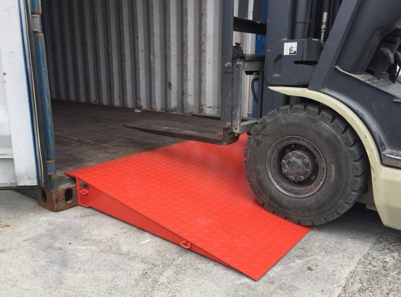 18,000 LB Sea Container Ramp – Forklift & Skid Steer Access view 4
