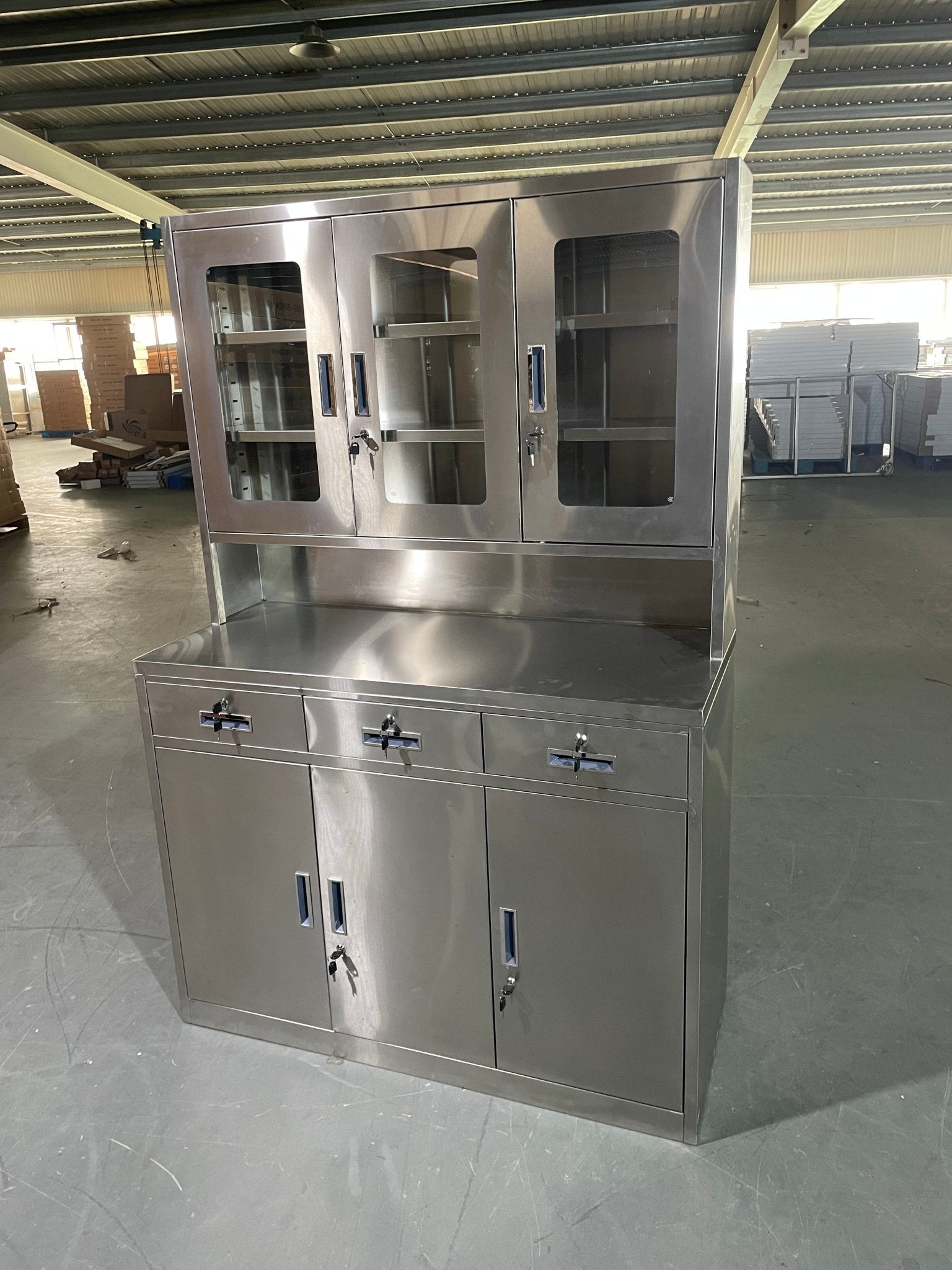Stainless Steel Garage Storage Cabinet – Heavy-Duty Utility Tool Locker with Lock view 3